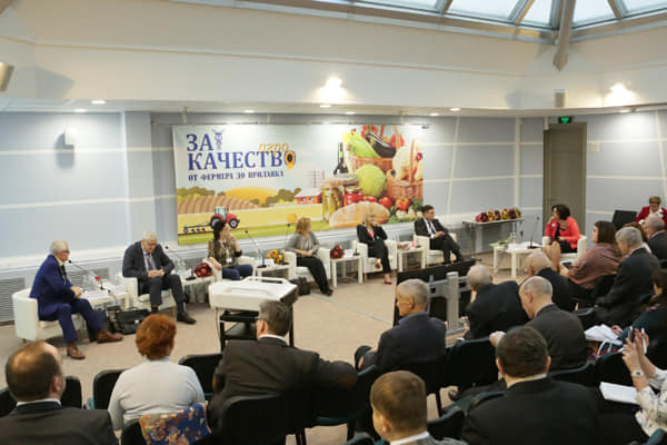 Баланс контроля и качества. В ЦВК «Экспоцентр» состоялся форум ТПП РФ «Качественные продукты – здоровая нация!»